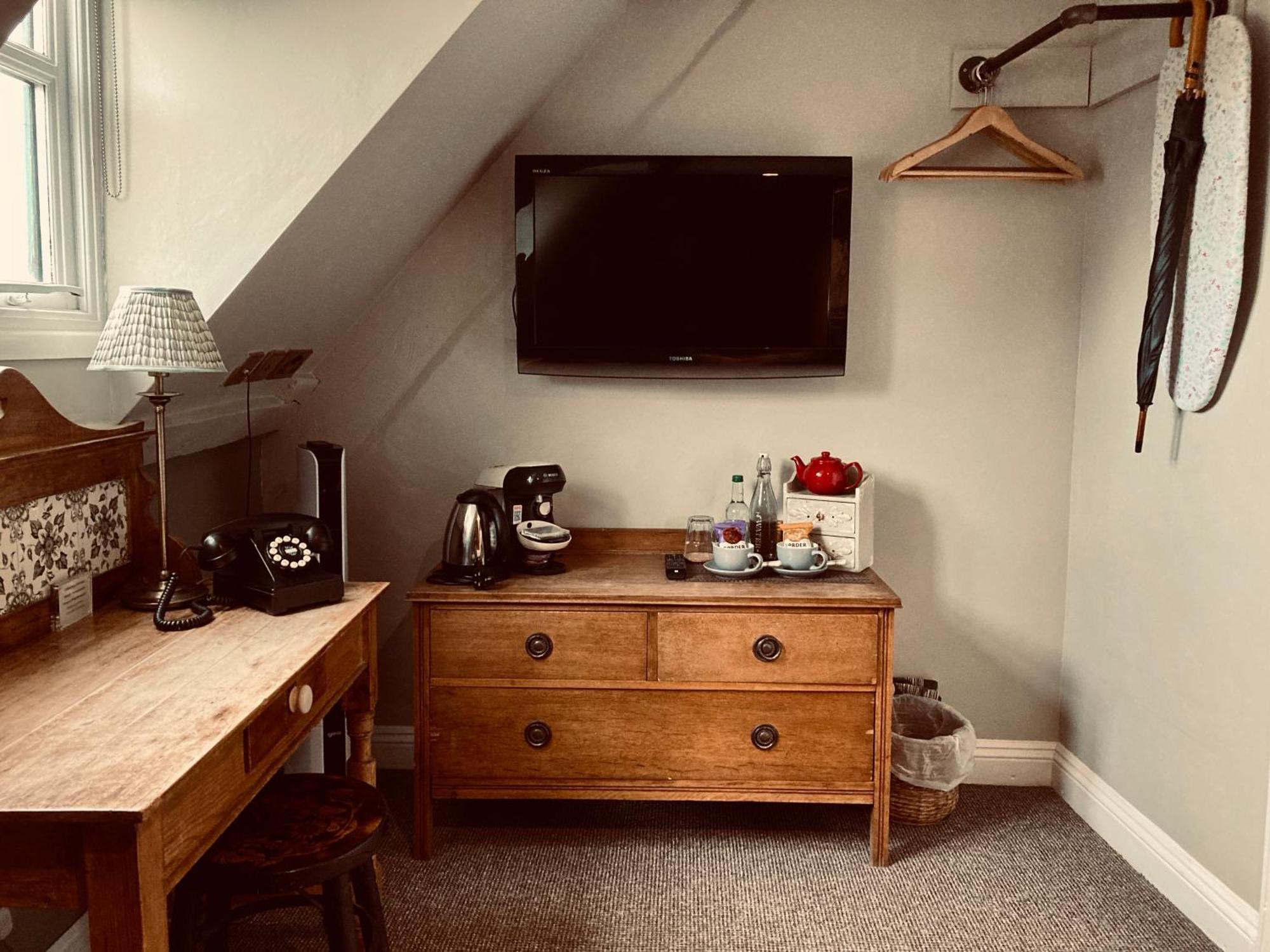 The Bridge House Bed and Breakfast Bridport Buitenkant foto